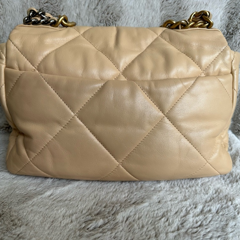 Sold on my FB. Chanel 19 Large Beige - Picture 6 of 17